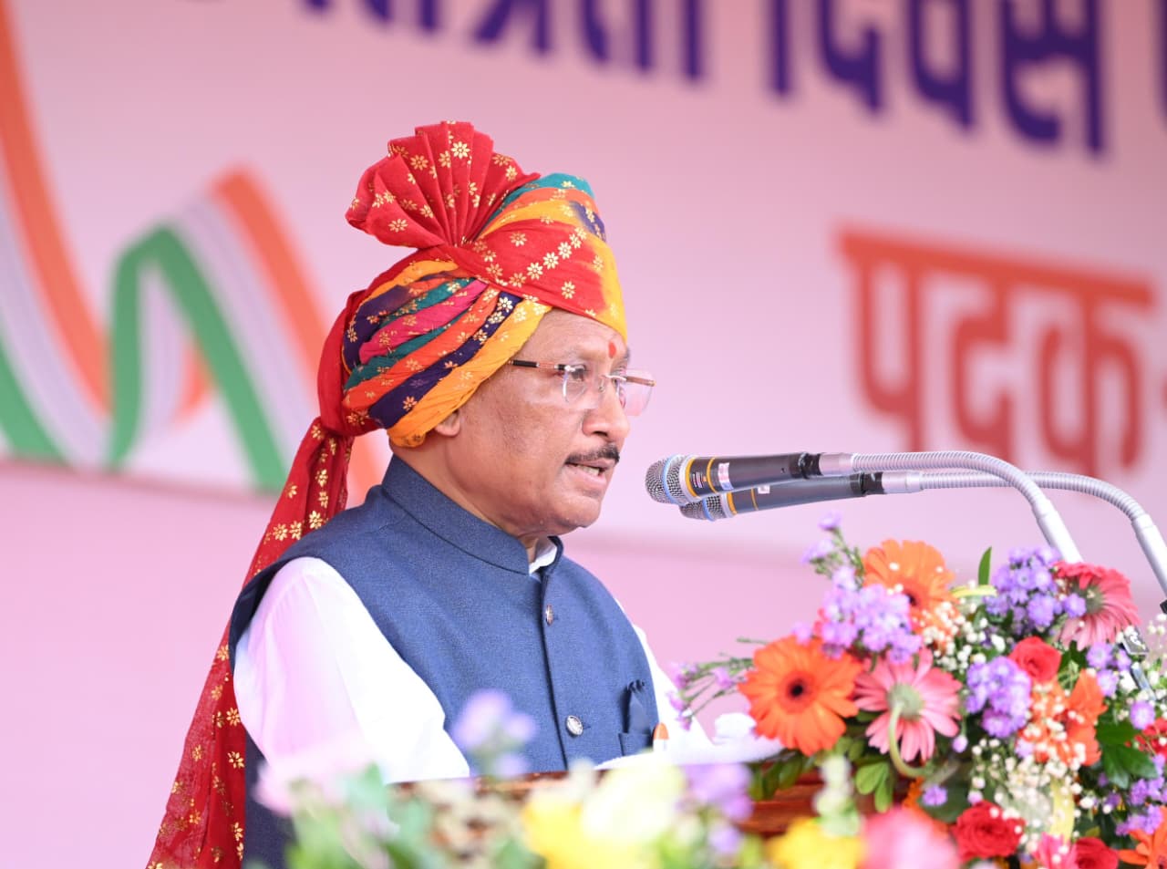 पुलिस परेड ग्राउंड में ध्वजारोहण के बाद मुख्यमंत्री ने जनता के नाम संदेश दिया।