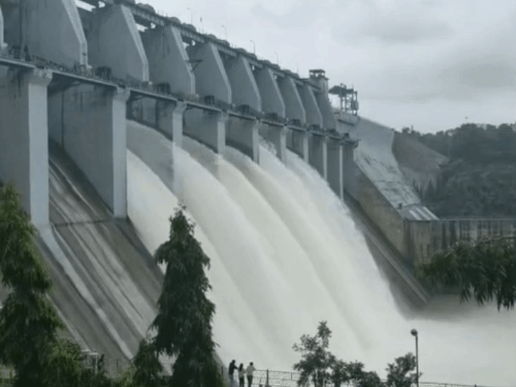 मिनीमाता बांगो डैम का जलस्तर 92.48% पहुंच गया है।