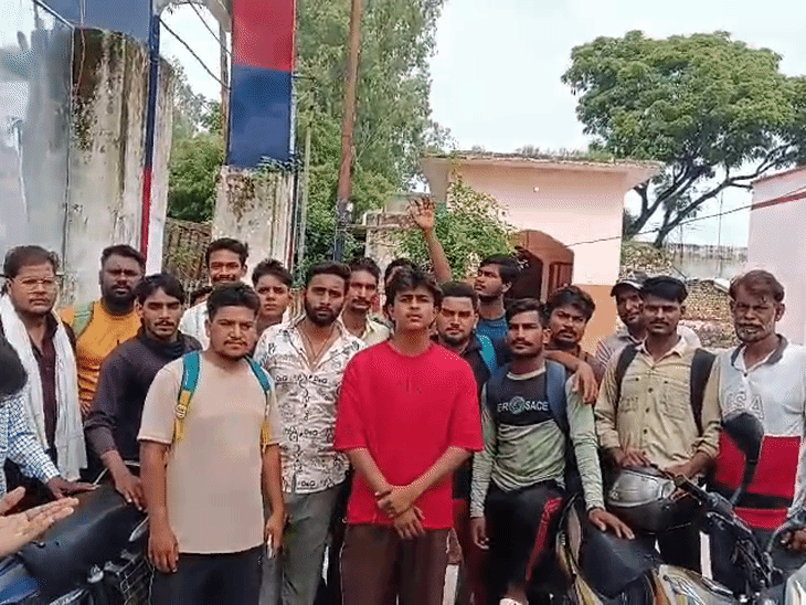 शनिवार को भावनपुर थाने में तहरीर देने पहुंचे डिलीवरी बॉय।