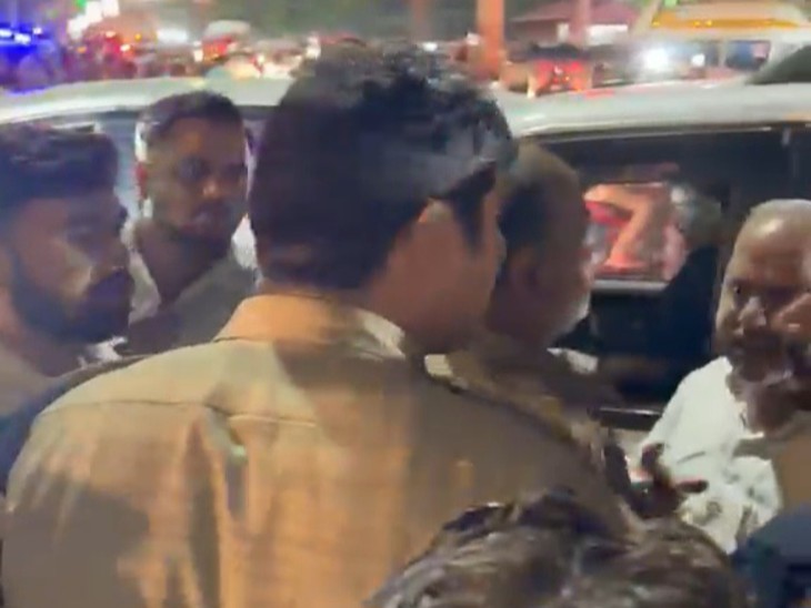 गाड़ी एंट्री को लेकर हुआ था विवाद