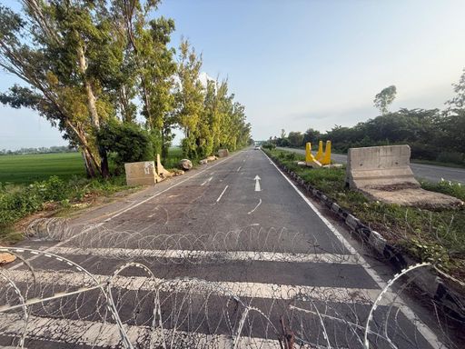 खनौरी-दाता सिंहवाला बॉर्डर पर लगाए गए कंटीले तार।