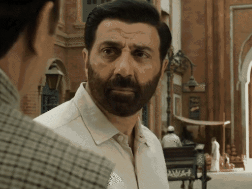 Sunny Deol has played the role of Sikandar Mirza in the film 'Bantwara 1947'.