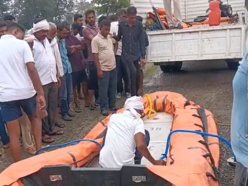 घटना की सूचना मिलते ही मौके पर पहुंची SDRF की टीम।