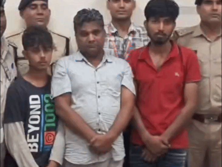 गिरफ्तार आरोपी आदिल शाह उर्फ अरमान उर्फ छिंगा (20) और शाकिर खान (19)। एक रिसीवर सोनू गोयल (44) को भी पकड़ा है। - Dainik Bhaskar