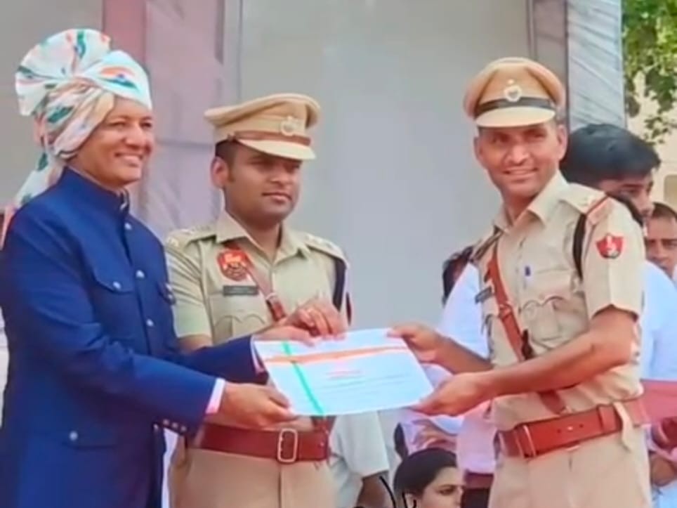 कुरुक्षेत्र MP नवीन जिंदल ने कार्यों को सराहा; SP बोले- इससे हौसला बढ़ता है|हिसार,Hisar - Dainik Bhaskar