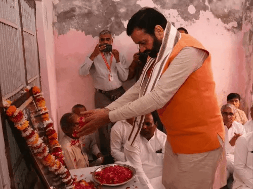 On 15 May, 2025, Haryana CM Nayab Saini reached the home of Dinesh Sharma to pay tribute