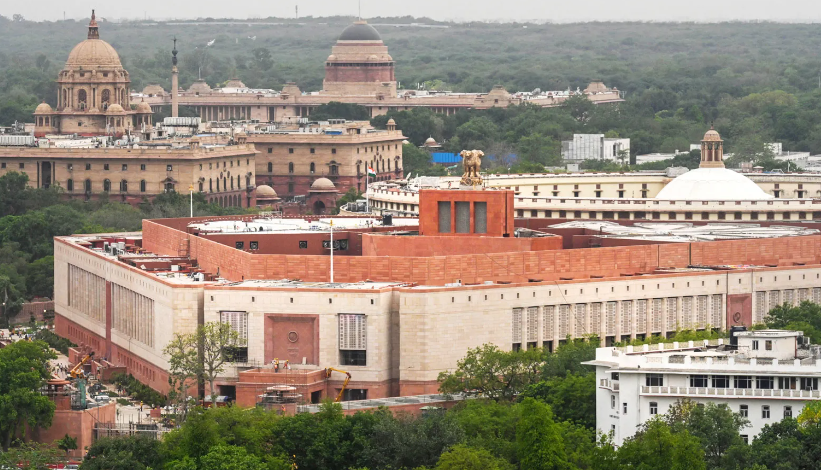 राज्यसभा के 33% सदस्यों पर आपराधिक मामले हैं।