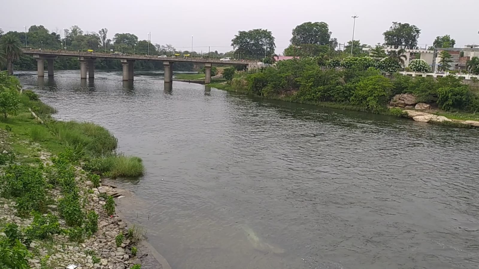 चाकघाट में बेलन नदी में नहाने गया 18 वर्षीय साहिल अंसारी लापता