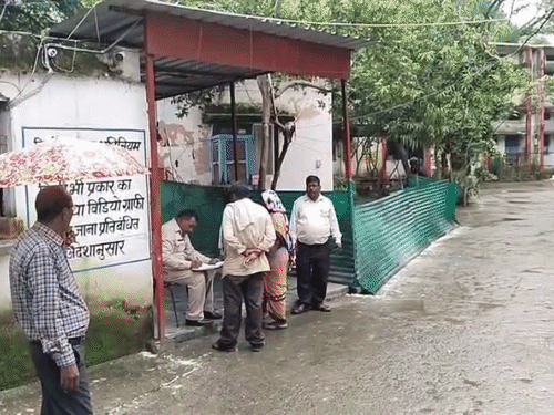 बाल सुधार गृह में 18 साल लड़के ने लगाई फांसी - Dainik Bhaskar