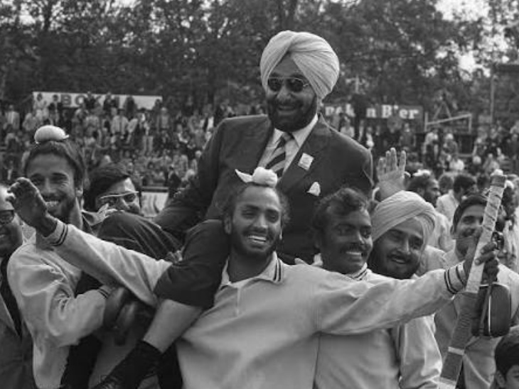 भारतीय खिलाड़ियों ने पाकिस्तान से सेमीफाइनल जीतकर महाराजा यादविंद्र सिंह को कंधे पर उठा लिया। तब वे नीदरलैंड्स में भारत के राजदूत थे।