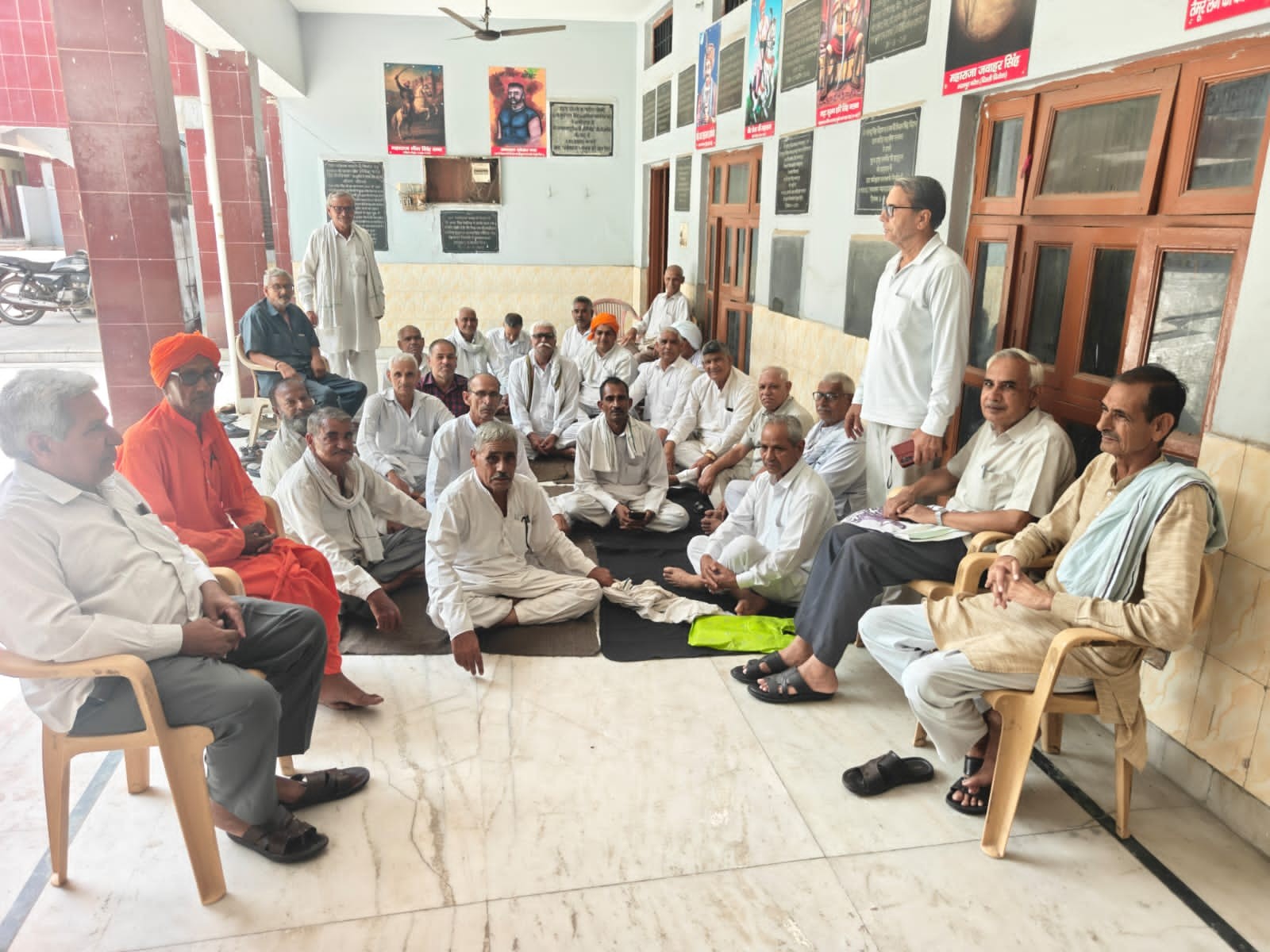हिसार लाठीचार्ज का विरोध; जीवन कुंडू हत्याकांड के मुख्य आरोपी की गिरफ्तारी की मांग|पलवल,Palwal - Dainik Bhaskar