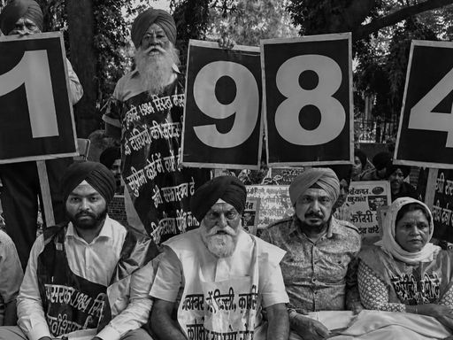1984 में पूर्व प्रधानमंत्री इंदिरा गांधी की हत्या के बाद सिख बहुल इलाकों में दंगे हुए थे। इसमें हजारों लोग मारे गए थे। - फाइल फोटो