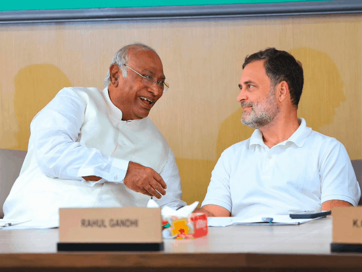 नई दिल्ली में बुधवार को कांग्रेस वर्किंग कमेटी की बैठक हुई।  - Dainik Bhaskar
