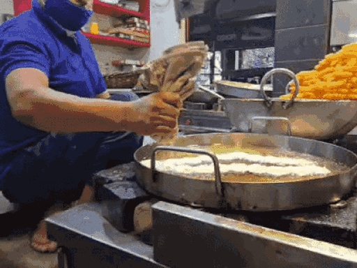 Due to the increase in sugar prices, preparations are underway to increase the price of sweets by 20 to 30 rupees per kilogram.