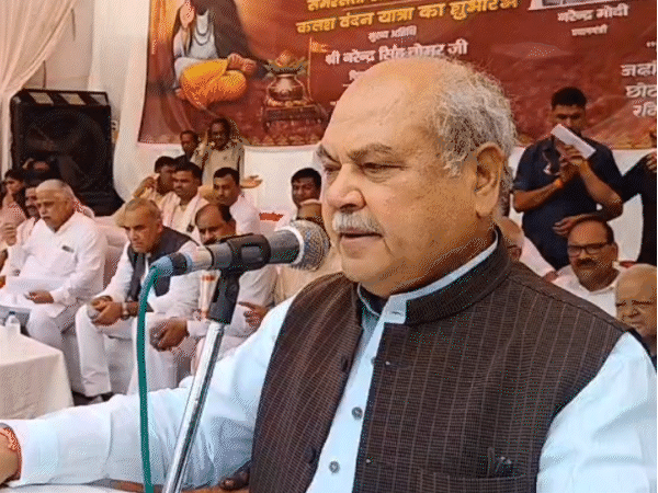 मुरैना में संत रविदास जन्म जयंती पर कार्यक्रम को संबोधित करते विधानसभा अध्यक्ष।