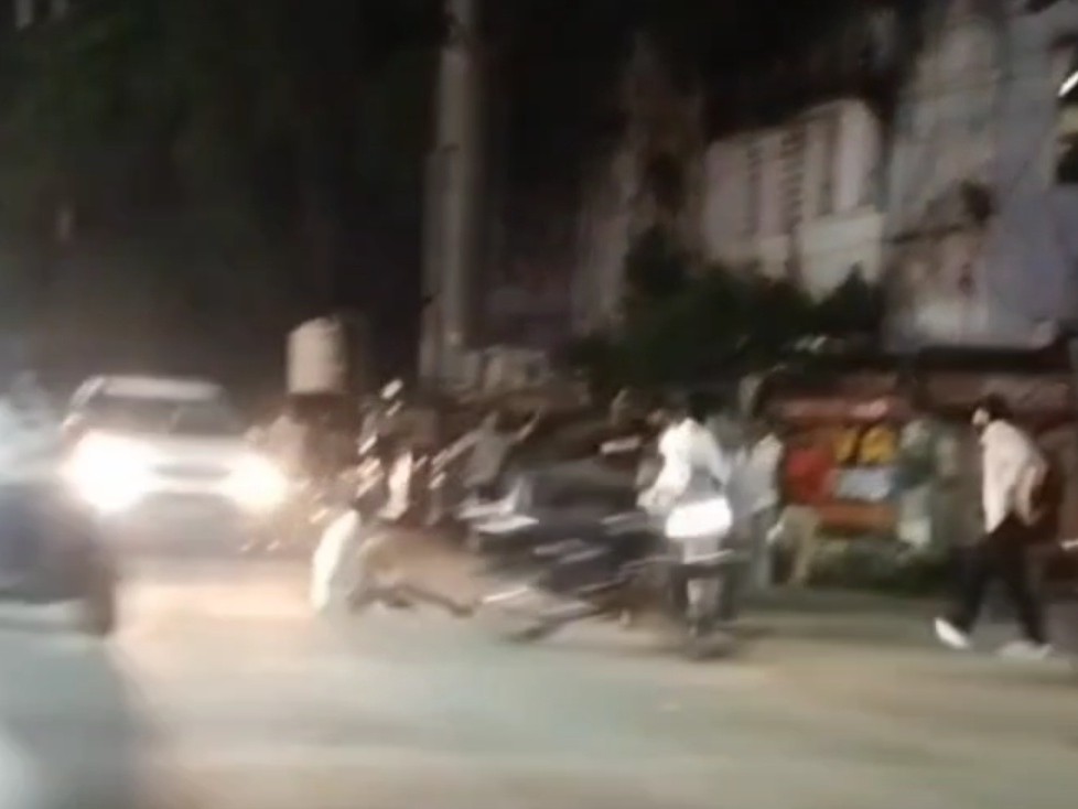 जातिसूचक गालियां देकर पीटा; केस दर्ज करने पर दी जान से मारने की धमकी|ग्वालियर,Gwalior - Dainik Bhaskar