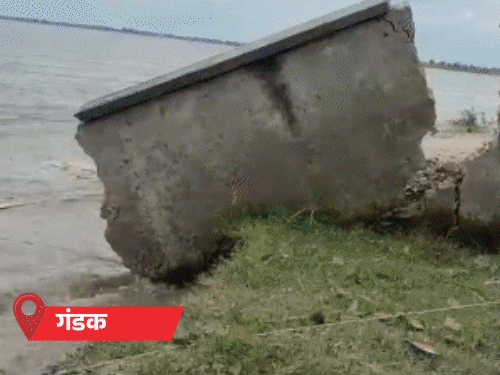 बेगूसराय में श्मशान में भरा पानी, अंतिम संस्कार करना मुश्किल, आज 19 जिलों में हो सकती है बारिश|बिहार,Bihar - Dainik Bhaskar