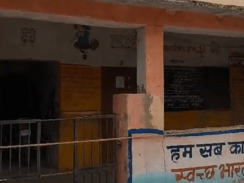 यह बगरू में राजकीय प्राथमिक स्कूल रामपुरा कंवरपुरा है। बिल्डिंग जर्जर होने के कारण स्कूल को बंद कर दिया है। बच्चों को दूसरी जगह पढ़ाया जा रहा है।