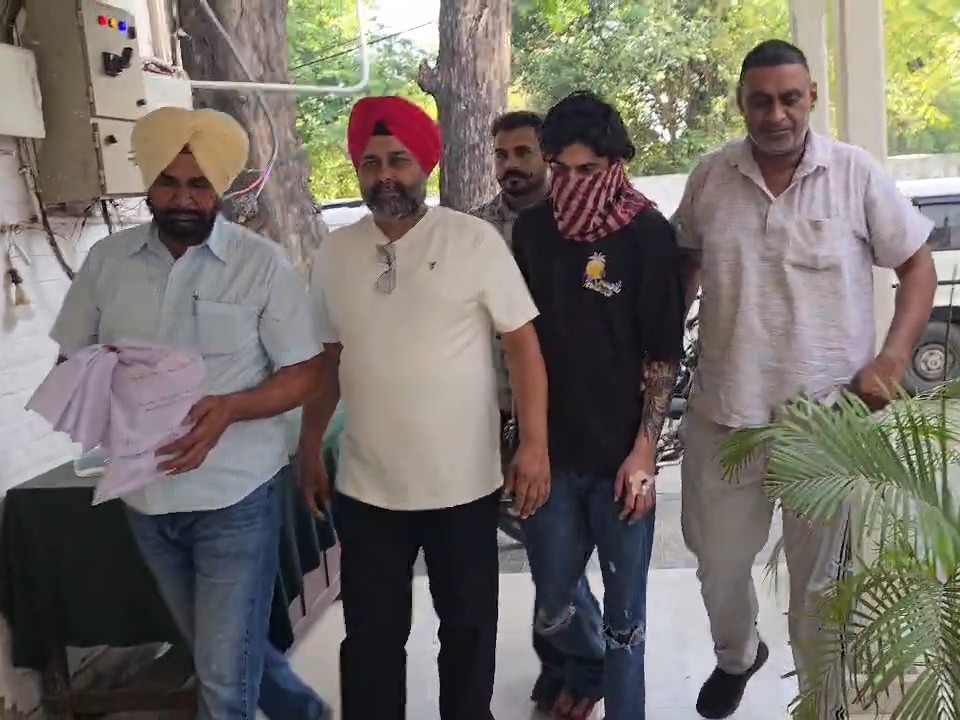 दूसरे मामले का आरोपी।