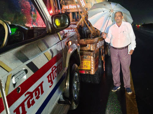 कन्नौज में चेंकिंग में पकड़ा गया, नेपाल-महाराजगंज के युवक ले जा रहे थे|कन्नौज,Kannauj - Dainik Bhaskar