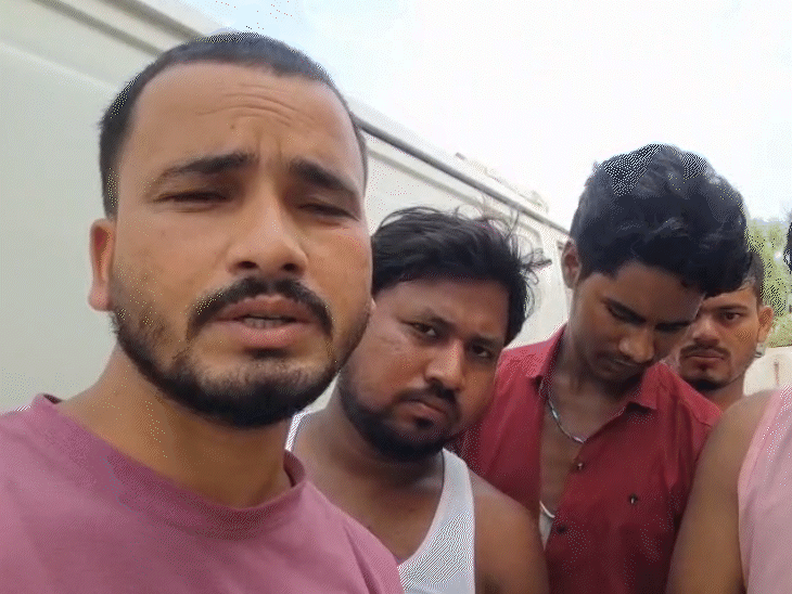दुबई से वीडियो जारी कर नाहिद गनी पर आरोप लगाते सीमांचल के सभी 7 लड़के।