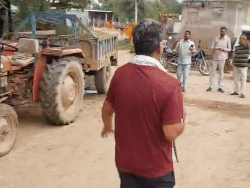 When CJP workers arrived in Rampura village after 8 AM on Friday, villagers pushed them out.