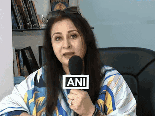 पूनम ढिल्लों मई 2024 से CINTAA की अध्यक्ष हैं। उन्हें साल 2024 से 2027 तक के कार्यकाल के लिए अध्यक्ष चुना गया है।