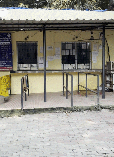 रजिस्ट्री ऑफिस में दिनभर सन्नाटा पसरा रह रहा है।
