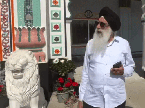 गुरुद्वारा प्रधान जोरा सिंह मामले की जानकारी देते हुए।
