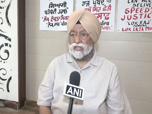 रिटायर्ड जज रणजीत सिंह ने कहा था कि सीएम की पत्नी ने रेप केस को रफा-दफा करने के लिए 5 करोड़ रुपए की मोटी रकम मांगी थी। (फाइल फोटो)