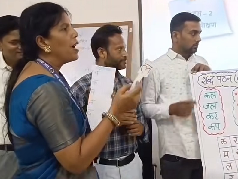 स्कूल में भी उन्हें कई बार सम्मानित किया जा चुका है।