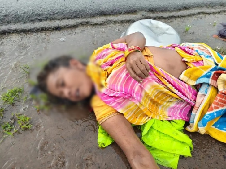 बिजली की चपेट में आने से गीता बाई की मौत हो गई।