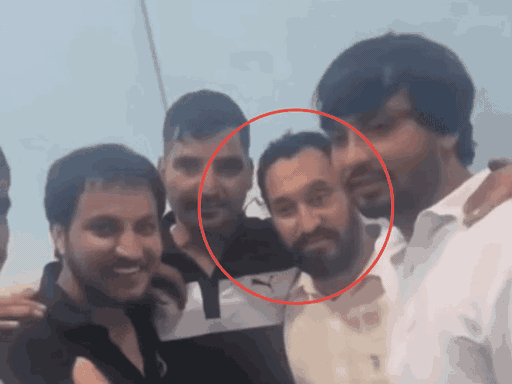 दोस्तों के साथ मृतक विनोद पानू उर्फ काणा।