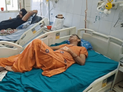 पटियाला के राजिंदरा अस्पताल में महिला का इलाज चल रहा है।