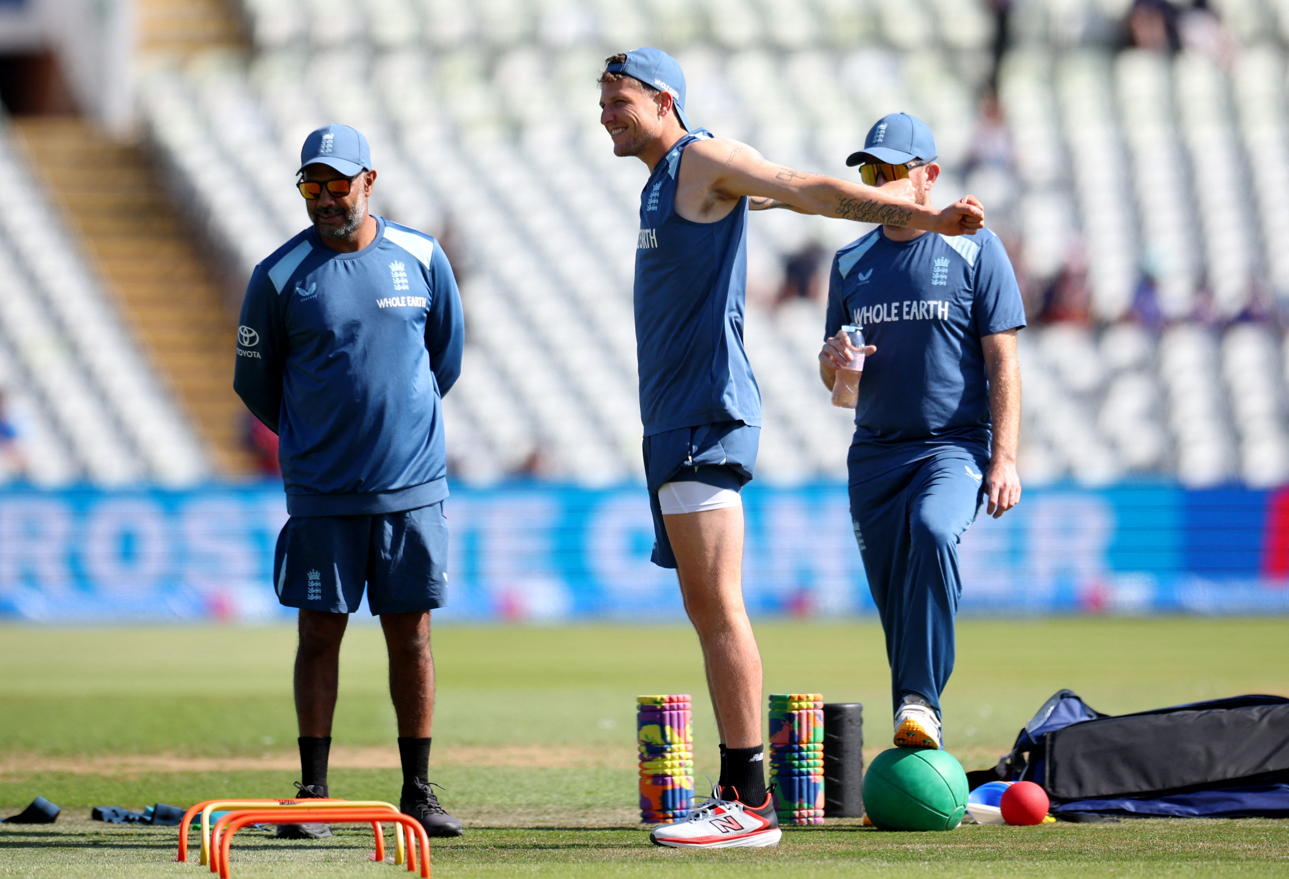 कार्स हेडिंग्ले में पाकिस्तान के खिलाफ पहले टेस्ट में प्लेइंग-11 में शामिल नहीं किया गया था।