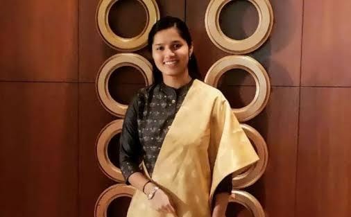 श्रेया श्री 2023 बैच की IAS हैं।
