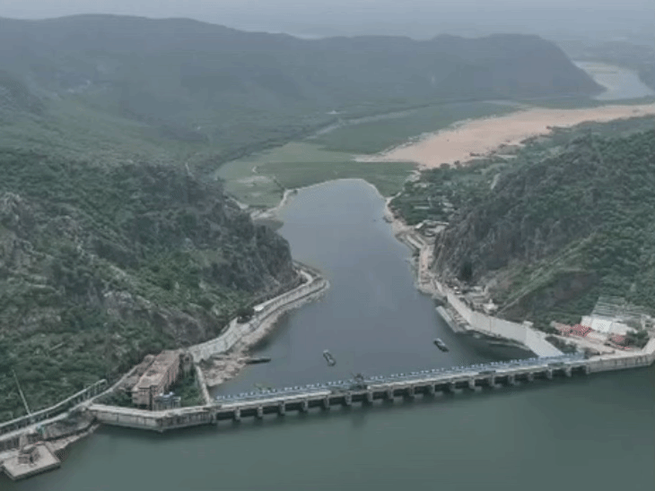 बांध की भराव क्षमता 315 आरएल मीटर है।