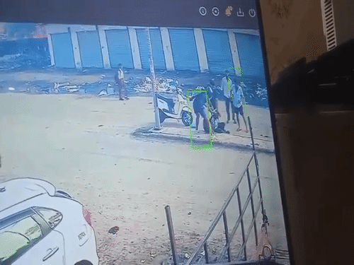 After the girl fell onto the divider, locals picked her up and took her to the hospital.