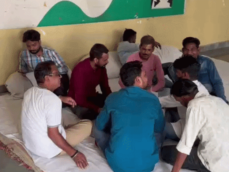 अब तक 550 से ज्यादा दावेदारों ने आवेदन जमा किए हैं। अब इन आवेदनों को वार्ड वाइज सेट किया जा रहा है।
