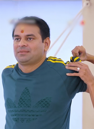 Mallika praises Tej Pratap's smile in the Haryanvi language.