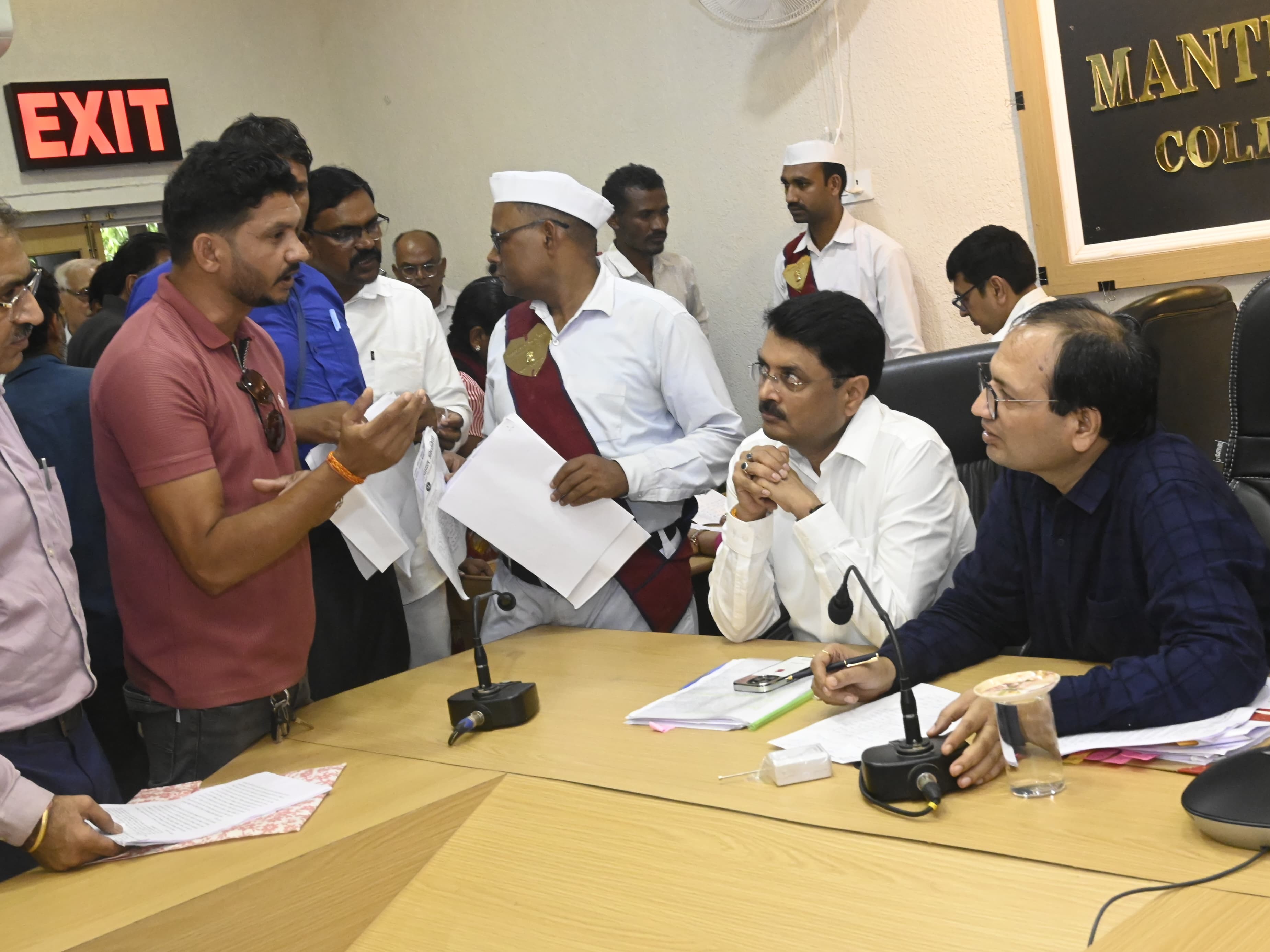 बेटे की मौत पर नहीं मिली बीमा राशि, बिलासपुर कलेक्टर-एसएसपी ने सुनीं समस्याएं, निराकरण के निर्देश|बिलासपुर (छत्तीसगढ़),Bilaspur (Chhattisgarh) - Dainik Bhaskar