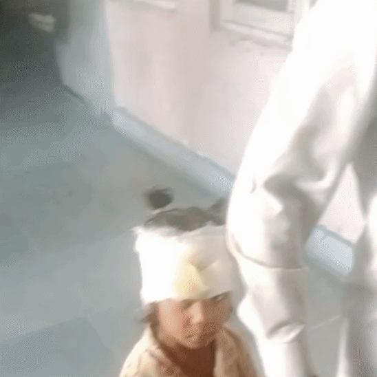 हादसे में बच्चे भी घायल हुए हैं।