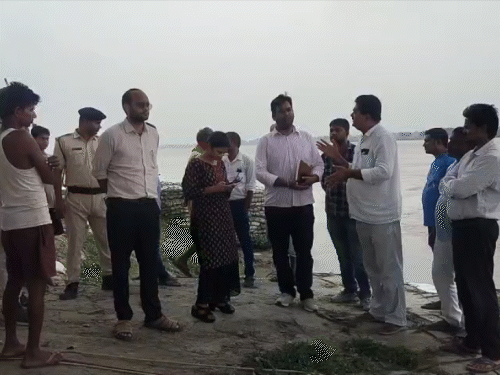 In view of the severe floods and continuous rain in Nepal, the administration in Muzaffarpur is on alert.