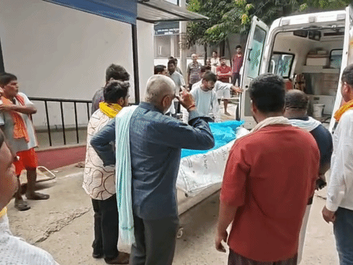 सदर अस्पताल में शव का कराया गया पोस्टमार्टम।