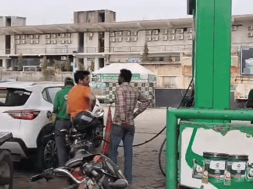 सिरसा में पेट्रोल पंप। फाइल फोटो