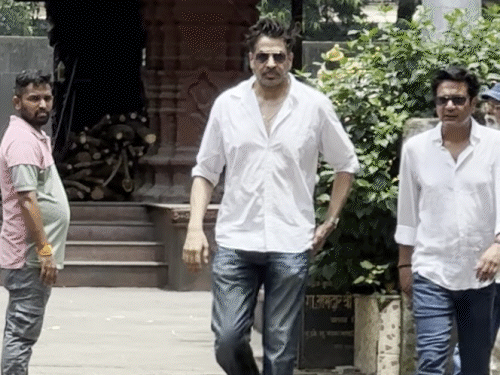 Rajat Bedi arrived at Kuku Kohli's funeral.