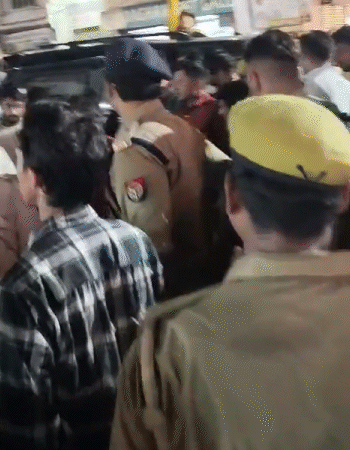 इसी स्कॉर्पियो में बैठते समय अंकित पर हमला किया गया।