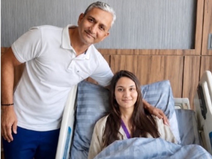 पूर्व क्रिकेटर संजय बांगड़ की बेटी अनाया बांगड़ ने बैंकॉक में जेंडर-अफर्मिंग सर्जरी के बाद यह पोस्ट शेयर की थी। अनाया इससे पहले आर्यन बांगड़ थे। - Dainik Bhaskar