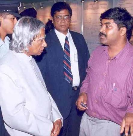 पूर्व राष्ट्रपति APJ अब्दुल कलाम (बाएं) के साथ पूर्व DRDO चीफ जी. सतीश रेड्डी (दाएं)