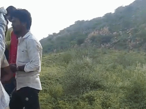 दोनों की बॉडी देखकर परिजनों का रो-रोकर बुरा हाल हो गया।